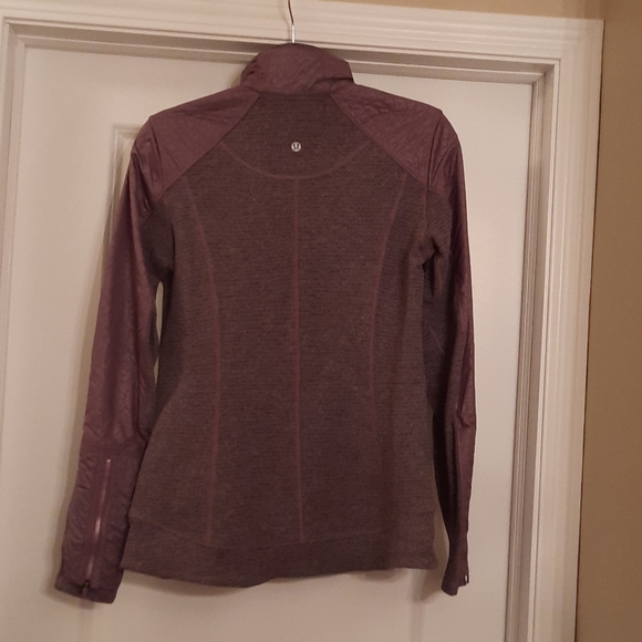 Lululemon jacket - Picture 4 of 4